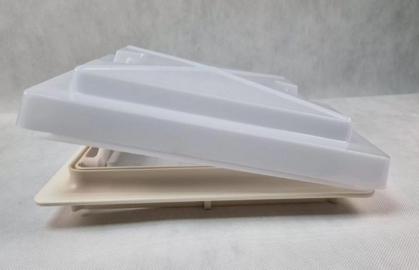 Люк накрышный MPK 280x280мм, белый
